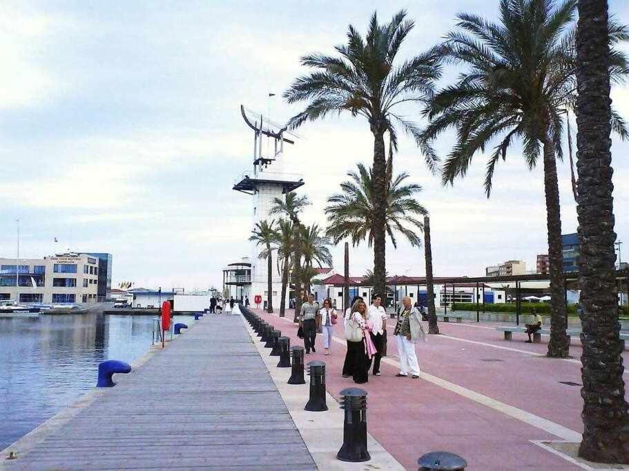 Frente A Puerto Azahar Y Playa De Castellon Lägenhet Grao de Castellon Exteriör bild